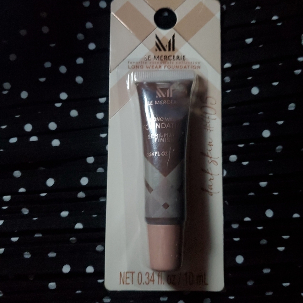 LE Mercerie Long Wear Foundation - Dark Skin #405